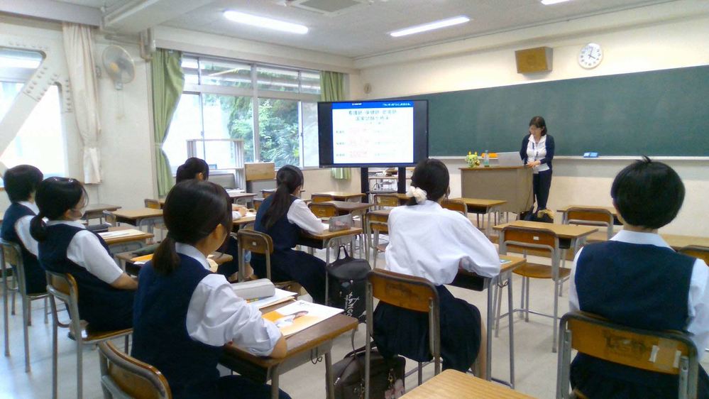 校内大学説明会