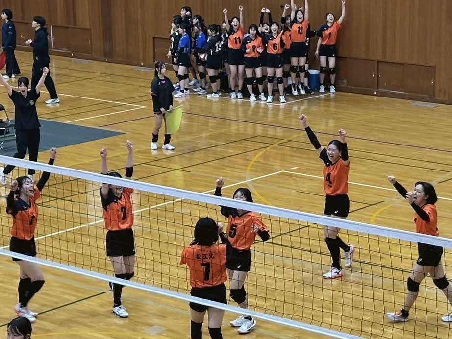 女子バレー