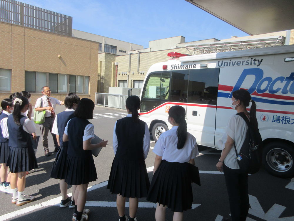島大医学部見学