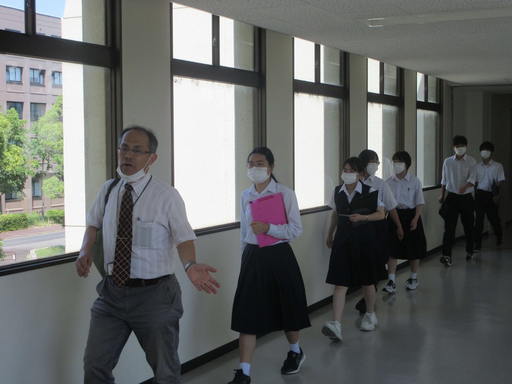 島大医学部見学